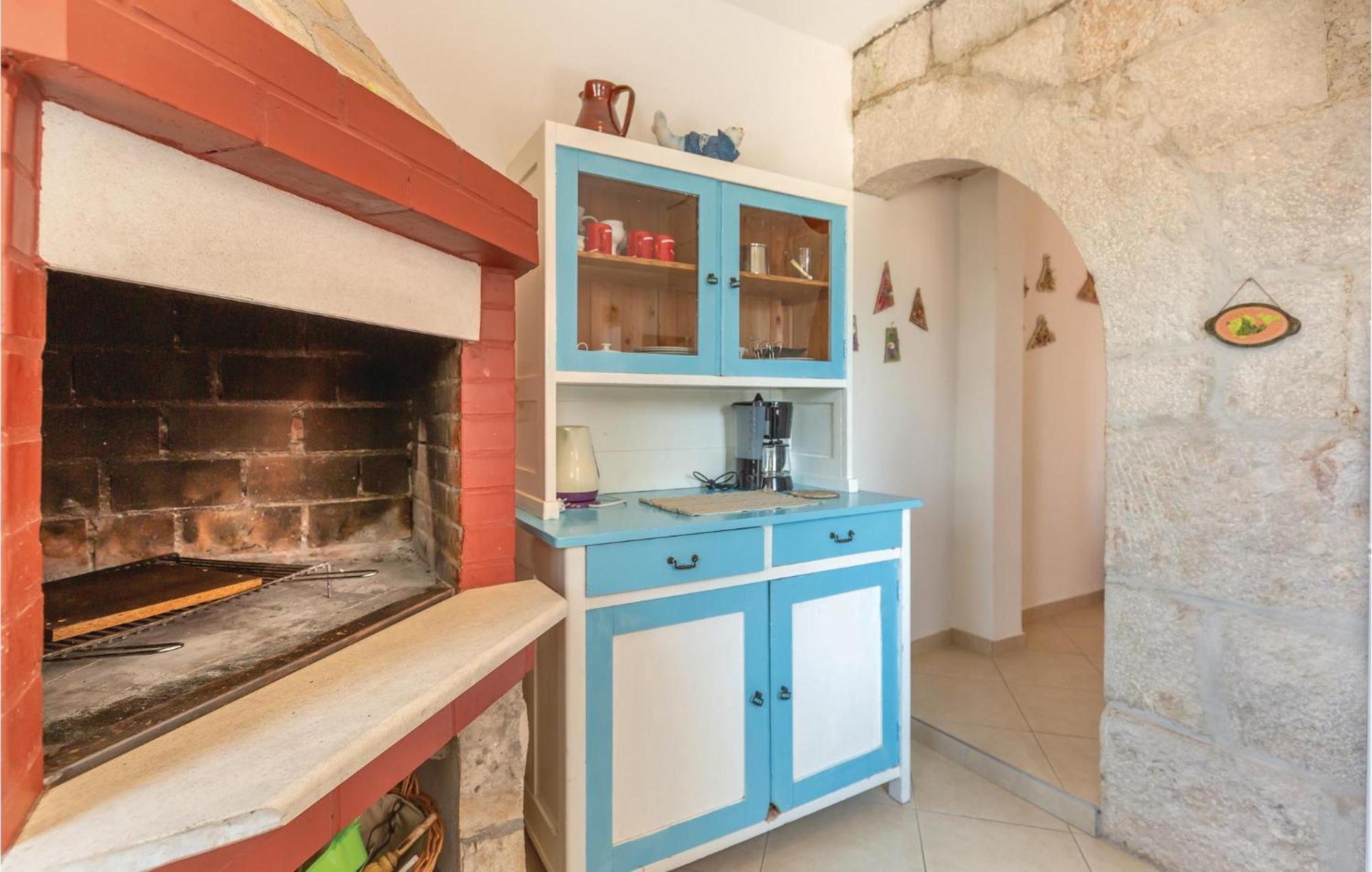 Awesome Home In Podgora With Kitchen Eksteriør billede