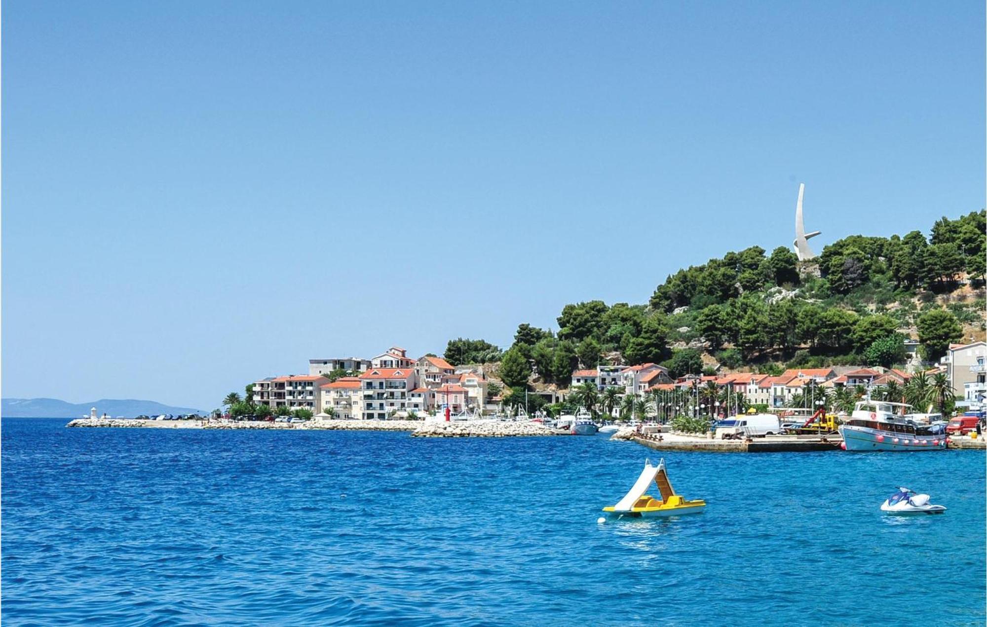 Awesome Home In Podgora With Kitchen Eksteriør billede